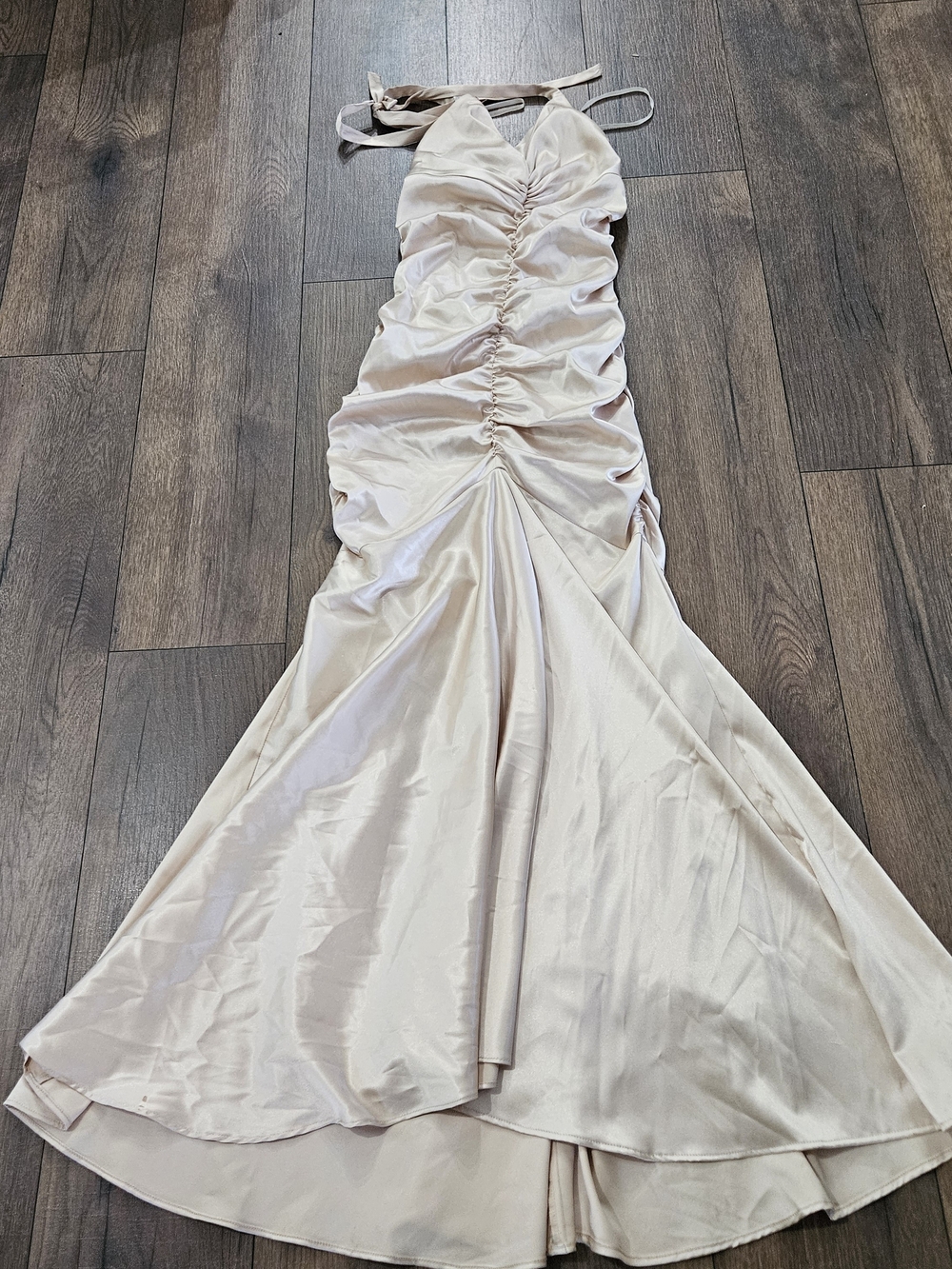 Jessica McClintock Champagne Halter Ruched Floor Length Fit & Flare Dress Size 6
